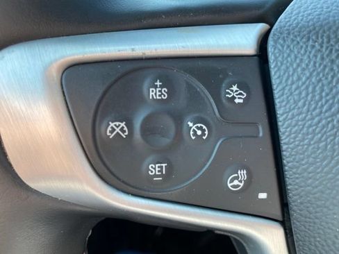 Used 2024 GMC Terrain SLT AWD/4WD image 20