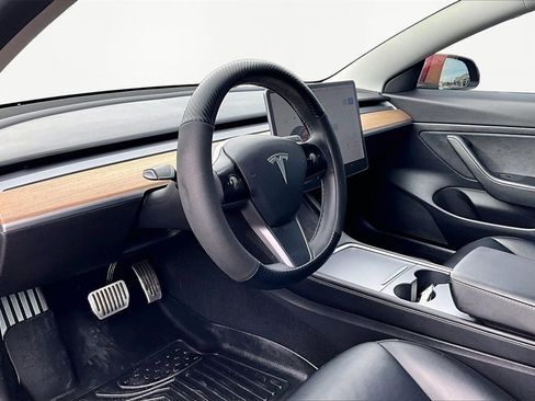 Used 2021 Tesla Model 3 Standard Range Plus image 14