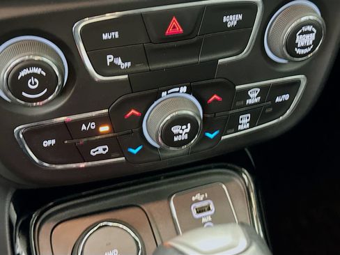 Used 2019 Jeep Compass Limited w/ Safety & Security Group AWD/4WD image 26