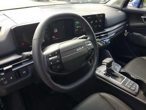 New 2026 Kia Sportage EX w/ EX Panorama Roof Package image 28