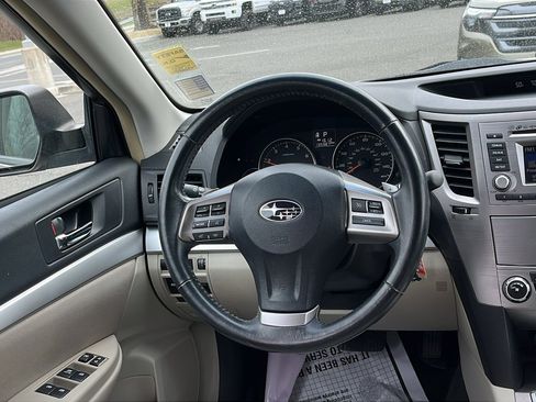 Used 2014 Subaru Outback 2.5i Premium image 22