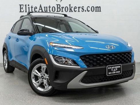 Used 2023 Hyundai Kona SEL image 7