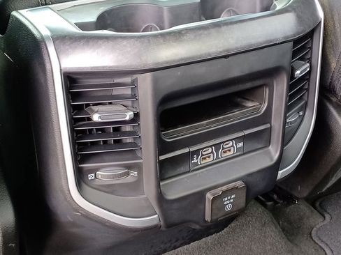 Used 2020 RAM 1500 Big Horn AWD/4WD image 31