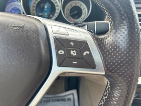 Used 2014 Mercedes-Benz E 350 4MATIC Sedan image 32