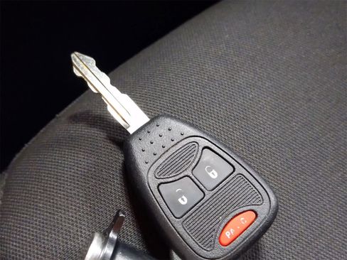 Certified 2018 Jeep Wrangler Unlimited Sport S image 39