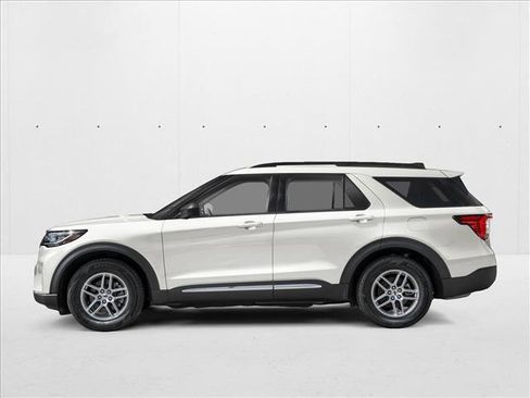 New 2027 Ford Explorer Active RWD image 3