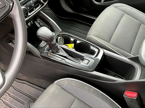 Used 2021 Chevrolet TrailBlazer LT w/ Convenience Package FWD image 17