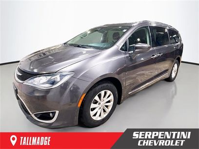 Used 2018 Chrysler Pacifica Touring-L