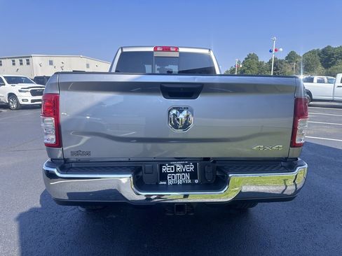 Used 2024 RAM 3500 Tradesman w/ Chrome Appearance Group image 24