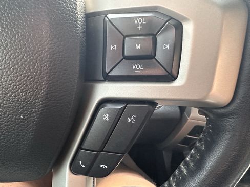 Used 2022 Ford F250 Lariat w/ Tremor Off-Road Package AWD/4WD image 23