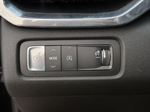 Used 2024 GMC Acadia Elevation FWD image 23