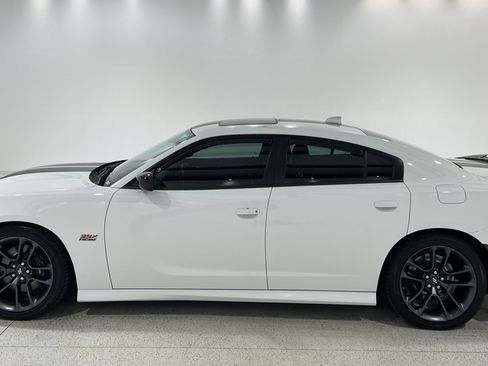 Used 2023 Dodge Charger Scat Pack w/ Plus Group image 2