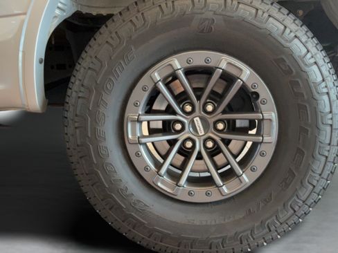 Used 2017 Ford F150 Lariat AWD/4WD image 42