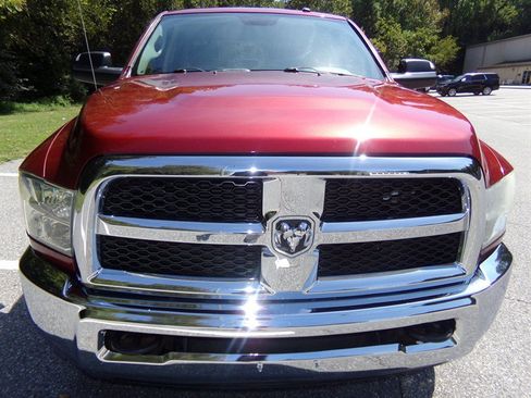 Used 2015 RAM 2500 Tradesman w/ Chrome Appearance Group AWD/4WD image 3