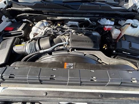 Used 2024 Chevrolet Silverado 3500 High Country w/ Technology Package image 31