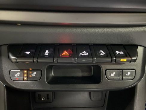 Used 2019 Chevrolet Colorado Z71 image 18