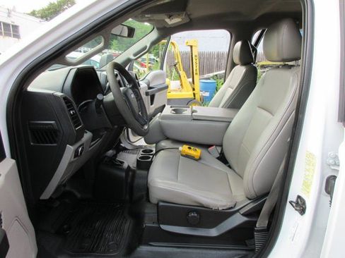 Used 2019 Ford F550 4x4 Crew Cab Super Duty image 12