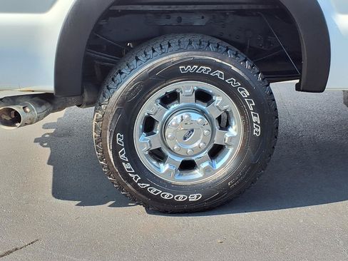 Used 2013 Ford F350 XLT w/ Chrome Pkg AWD/4WD image 26