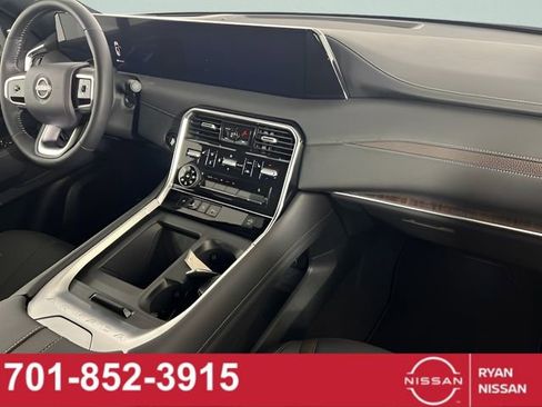 Certified 2026 Nissan Armada SL w/ Captain's Chari Seat Package AWD/4WD image 32