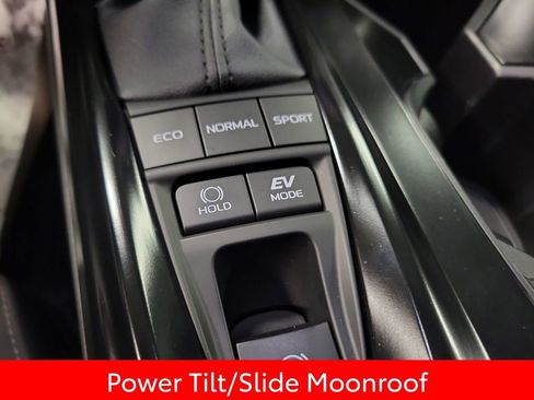 Used 2026 Toyota Camry SE image 16