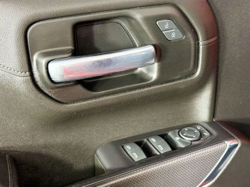 Used 2021 Chevrolet Silverado 1500 RST image 17