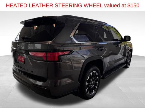 Certified 2023 Toyota Sequoia SR5 AWD/4WD image 8