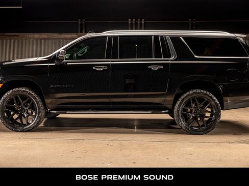 Used 2023 Chevrolet Suburban Premier w/ Max Trailering Package image 6