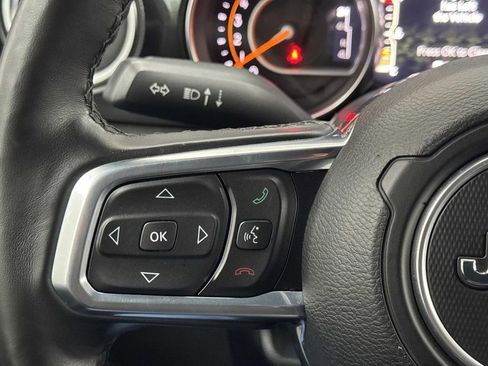 Used 2020 Jeep Wrangler Unlimited Sahara AWD/4WD image 26