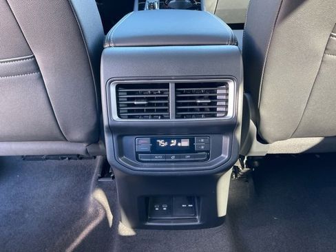 New 2026 Volkswagen Atlas SE image 29