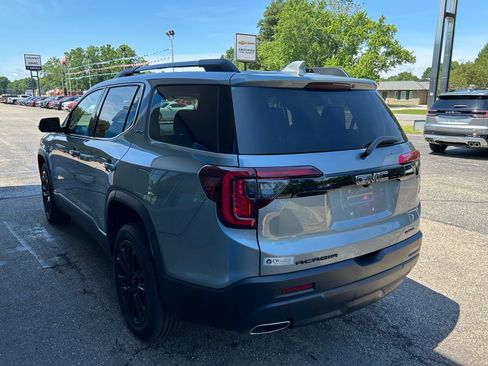 Used 2023 GMC Acadia SLT w/ Elevation Edition AWD/4WD image 7