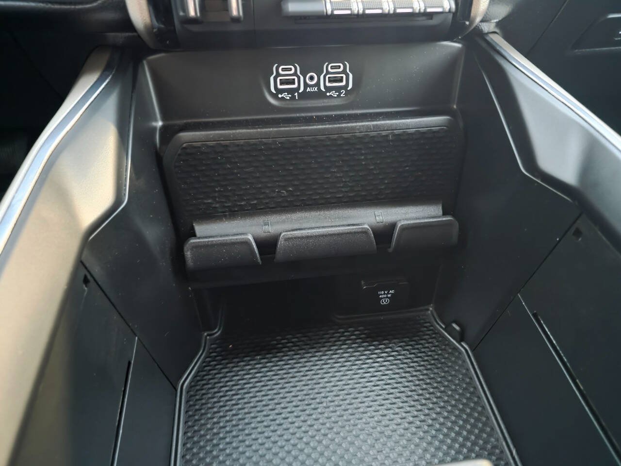 Used 2020 RAM 1500 Laramie AWD/4WD image 23