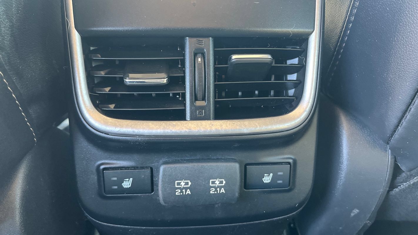 Used 2020 Subaru Outback Limited AWD/4WD image 20