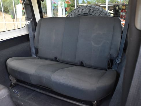 Used 2006 Jeep Wrangler X AWD/4WD image 18