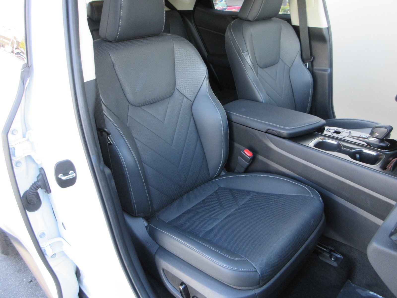 Used 2026 Lexus NX 450h+ AWD w/ Accessory Package (Z2) image 25
