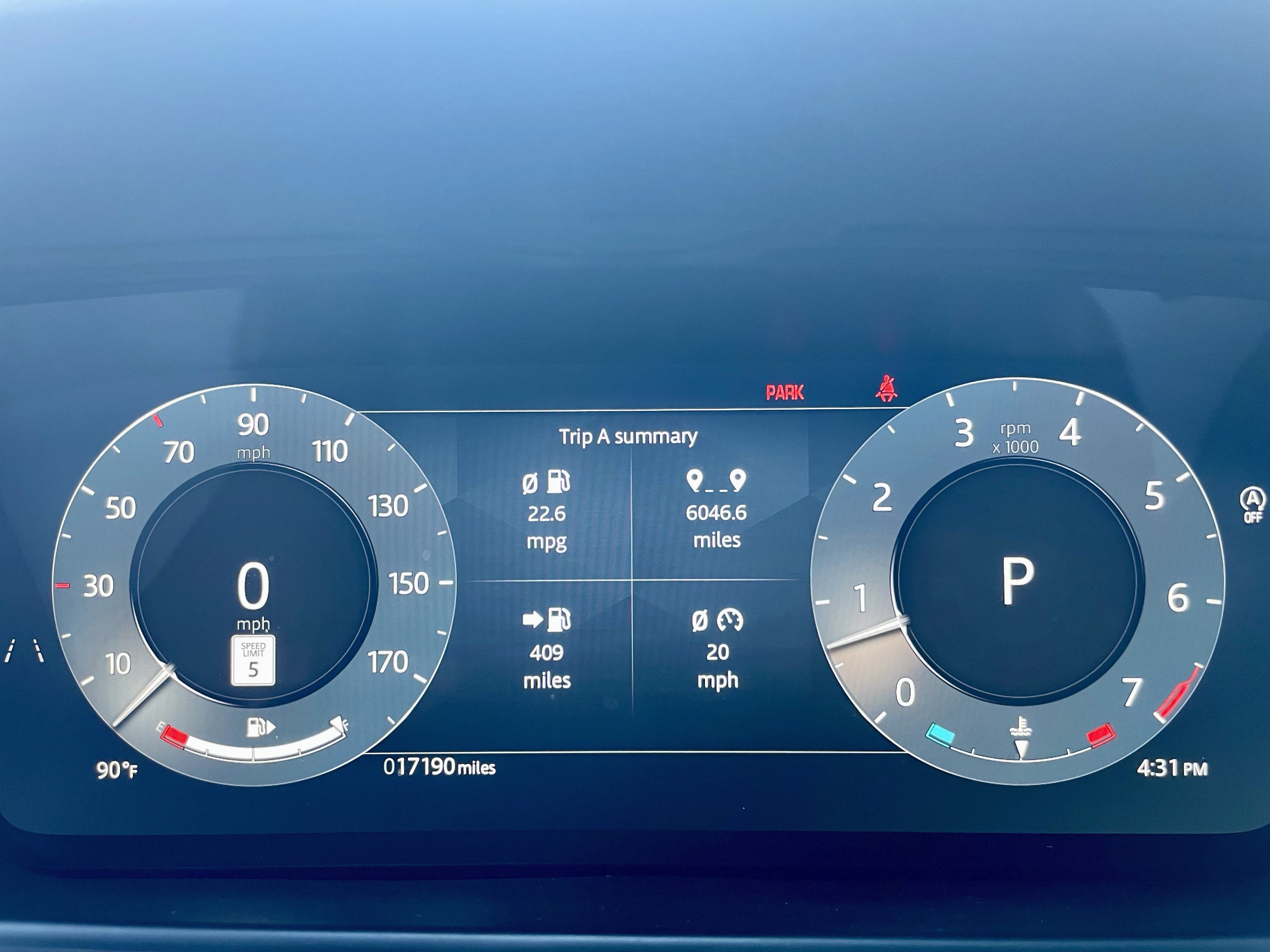 Certified 2026 Land Rover Range Rover Velar S AWD/4WD image 24