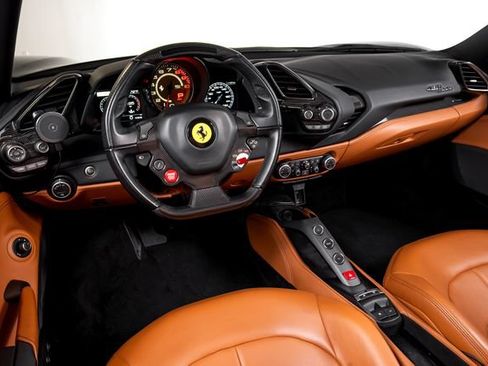 Used 2018 Ferrari 488 Spider RWD image 5