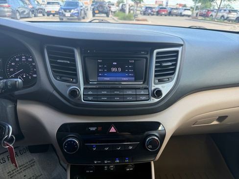 Used 2016 Hyundai Tucson SE FWD image 19
