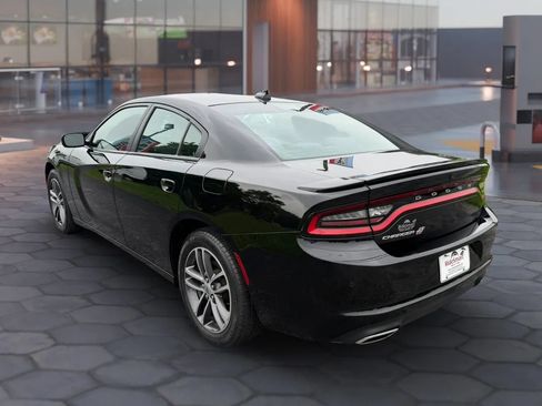 Used 2019 Dodge Charger SXT AWD/4WD image 8