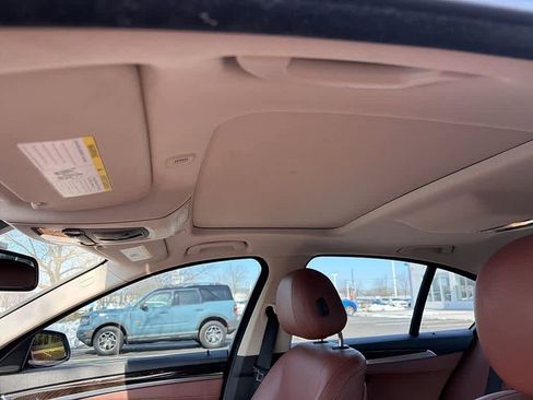 Used 2014 BMW 528i xDrive Sedan image 9