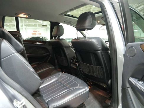 Used 2015 Mercedes-Benz GL 450 4MATIC w/ Parking Assist Package image 26