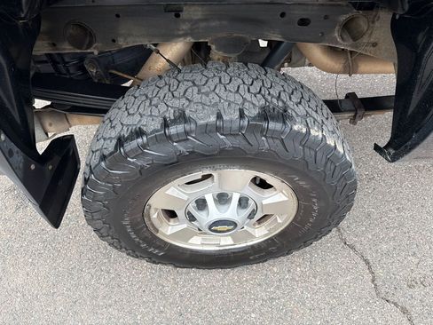 Used 2013 Chevrolet Silverado 2500 LT w/ Interior Plus Package image 15