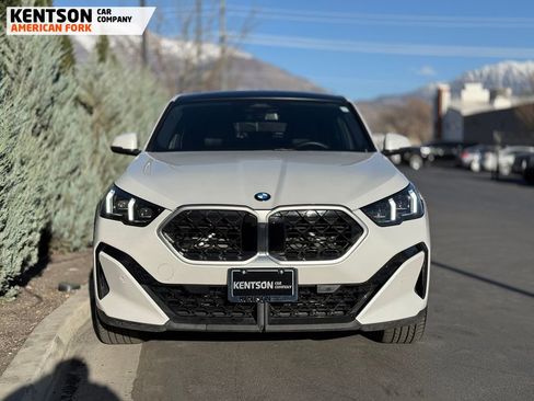 Used 2026 BMW X2 xDrive28i image 2