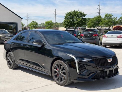 Used 2023 Cadillac CT4 V AWD/4WD image 11