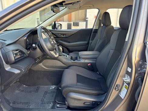 Used 2024 Subaru Outback Premium AWD/4WD image 15