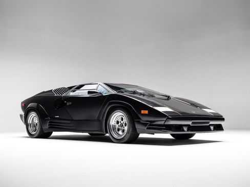 Used 1989 Lamborghini Countach Coupe RWD image 2