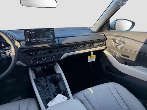 New 2026 Honda Accord LX image 18
