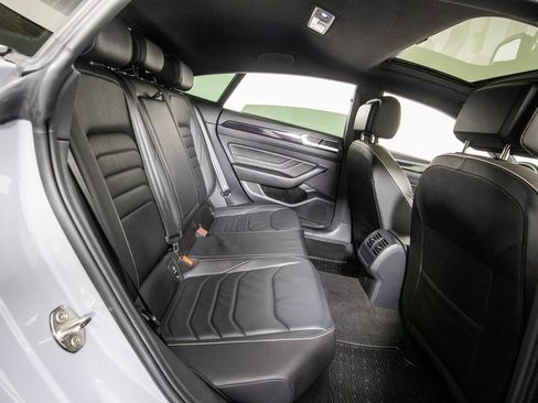 Used 2023 Volkswagen Arteon SEL w/ Arteon MDO Package image 12