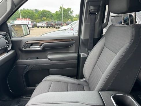 Certified 2024 Chevrolet Silverado 1500 RST w/ Convenience Package II AWD/4WD image 20