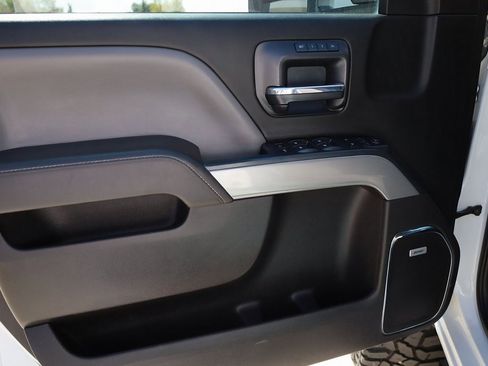 Used 2017 Chevrolet Silverado 2500 LTZ w/ Duramax Plus Package image 10