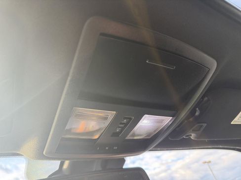 Used 2015 Dodge Challenger R/T image 27